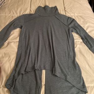 Free people split back sweater sz Lg Blue available
